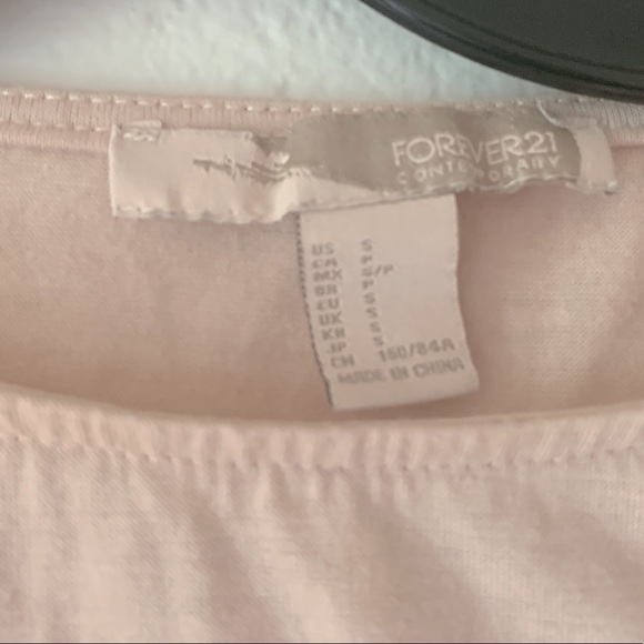 Forever 21 cropped long sleeve - Picture 2 of 2